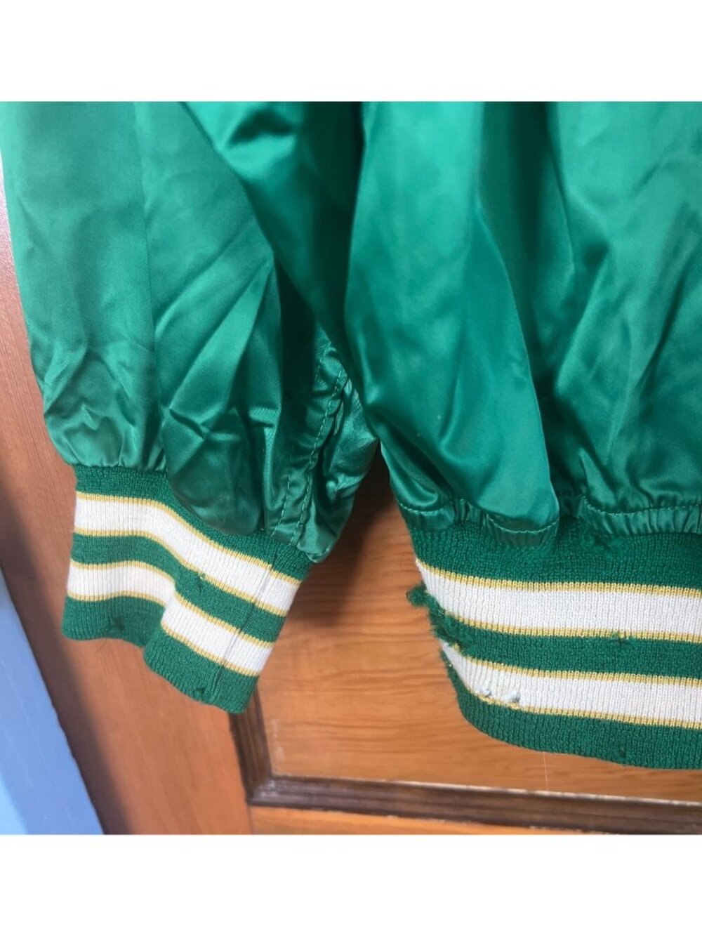 Vintage 1968 Oakland Athletics  Satin Wilson Warmup Jacket 42 Leather Pockets - Picture 14 of 16